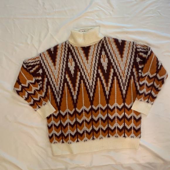 🆕 Sweater - Picture 3 of 3